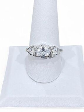 Cubic Zirconia 3 Stone Oval Silver Plated Ring - Size 11